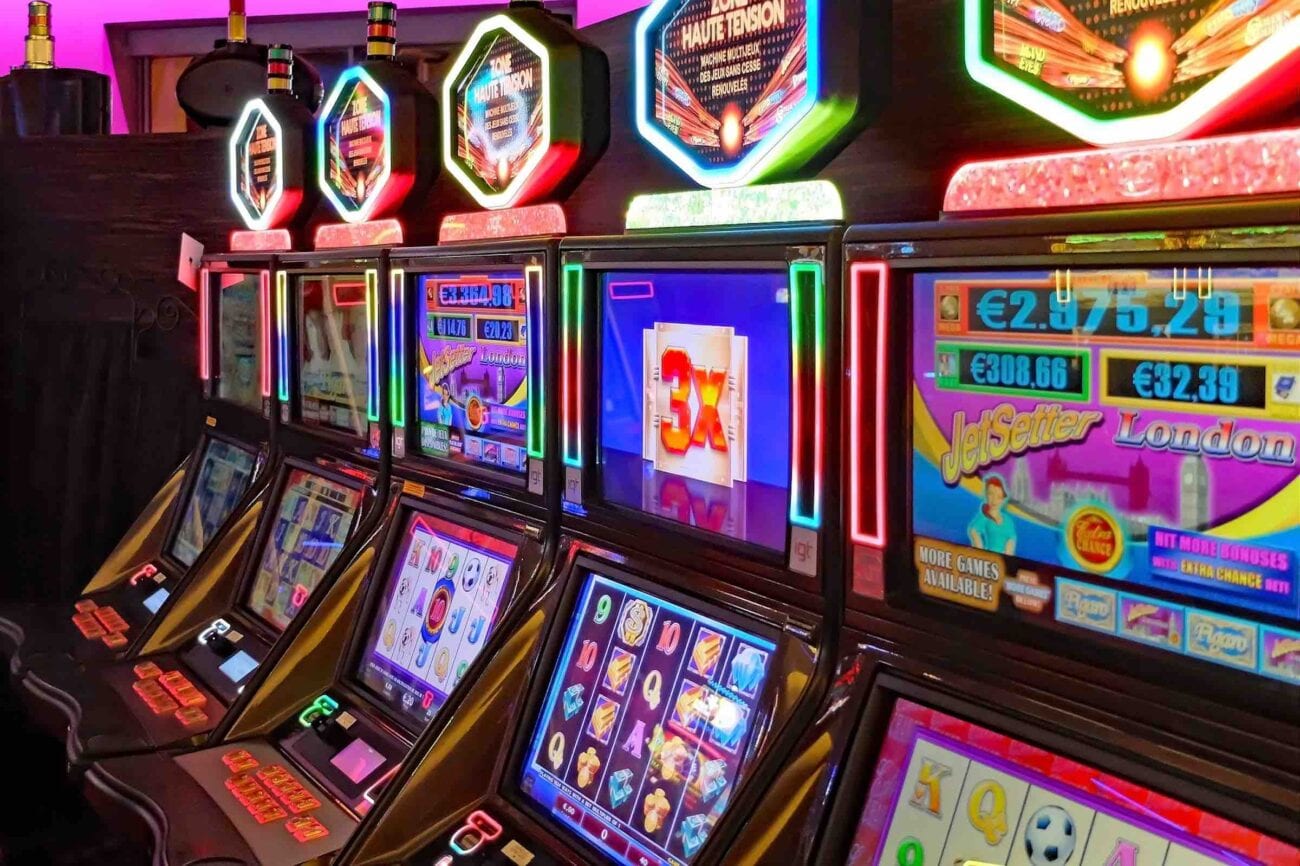 LEARN HOW TO PLAY ONLINE SLOT MACHINE GAMES: TIPS FOR BEGINNERS